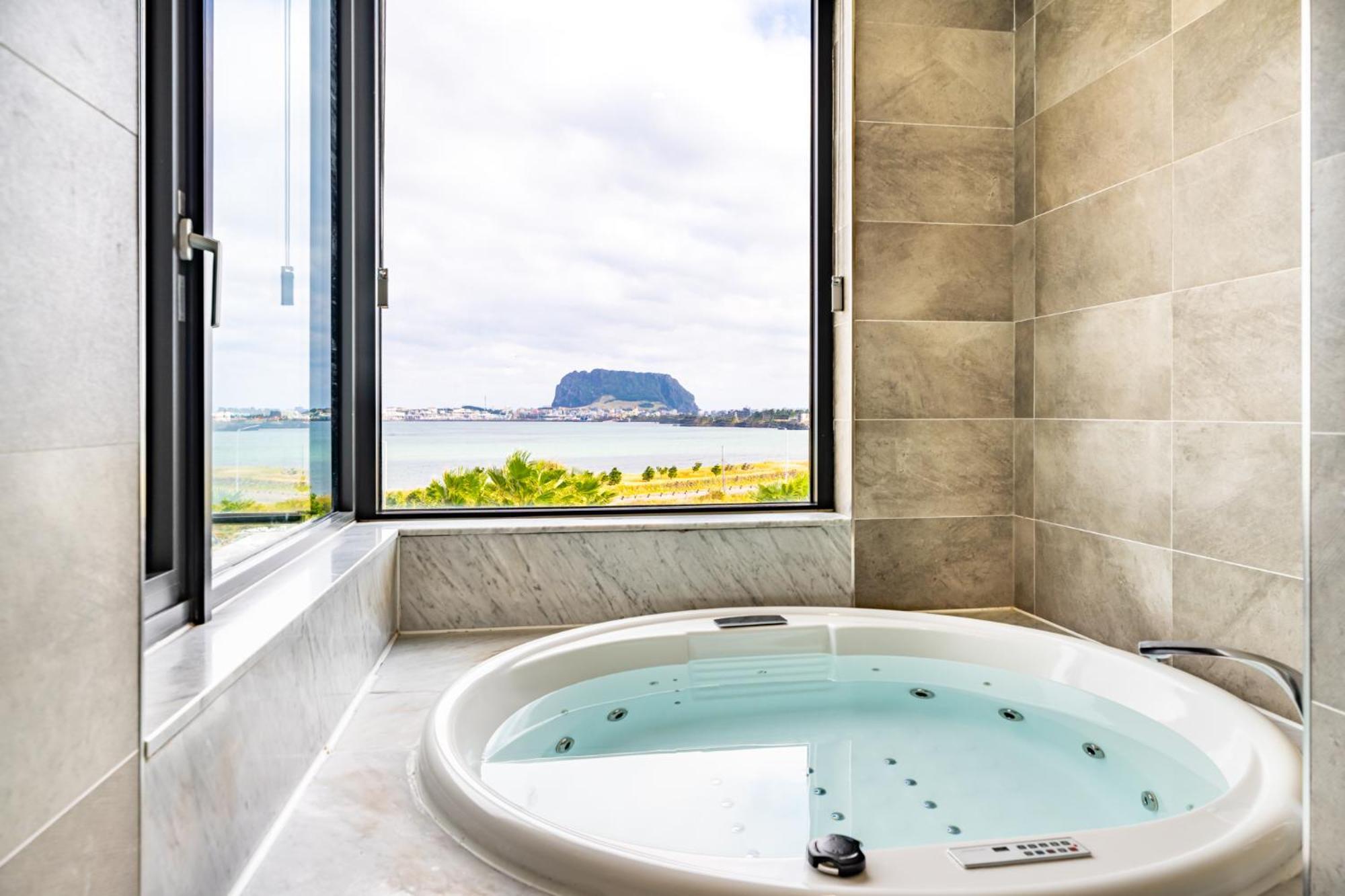 Jeju Attirance Hotel & Poolvilla Seogwipo Luaran gambar